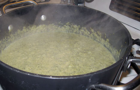 broccoli soup in a black pot
