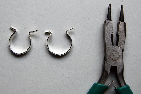 bended rings using pliers 