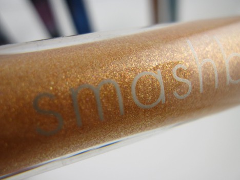 Close up image of Lip Enhancing Gloss in Reveal