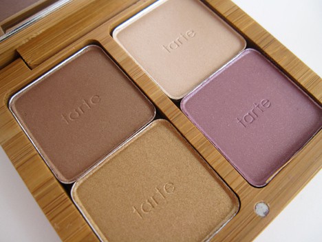 Amazonian clay long-wear eyeshadow palette with four shades