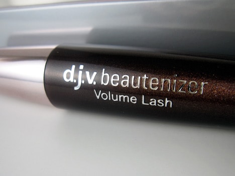 Closer look of d.j.v beautenizer Volume Lash Mascara