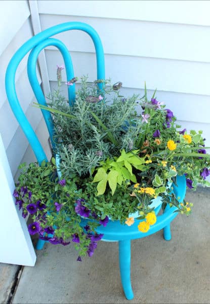 DIY Garden Chair Planter Tutorial