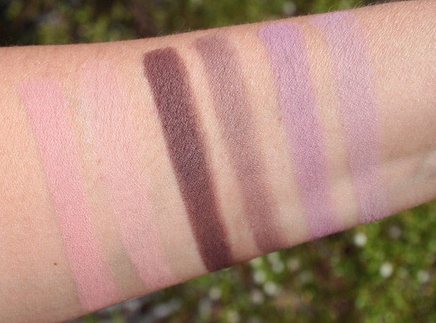 It-Cosmetics-naturally-pretty-palette-volume-2-eye-shadow-swatches-L