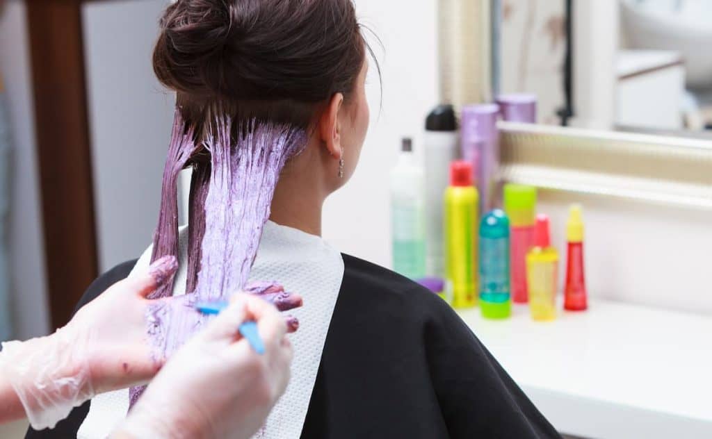 How Long to Leave Hair Dye in Your Hair