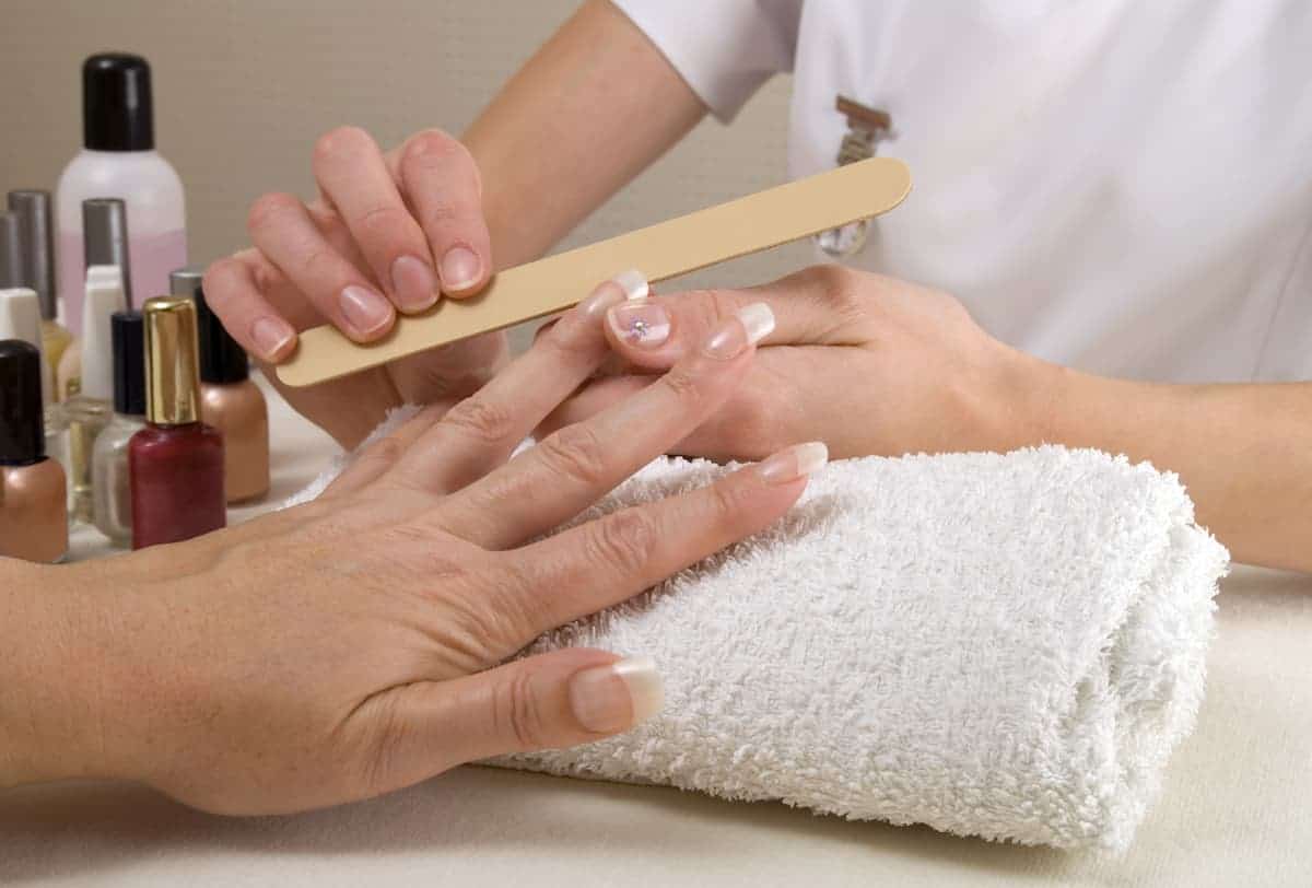 How Much Does a Manicure Cost? + How Much To Tip