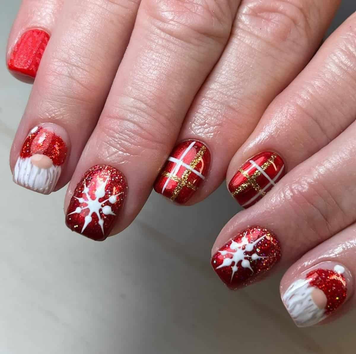 45 Stunning Red Nails with Glitter for a Striking Manicure