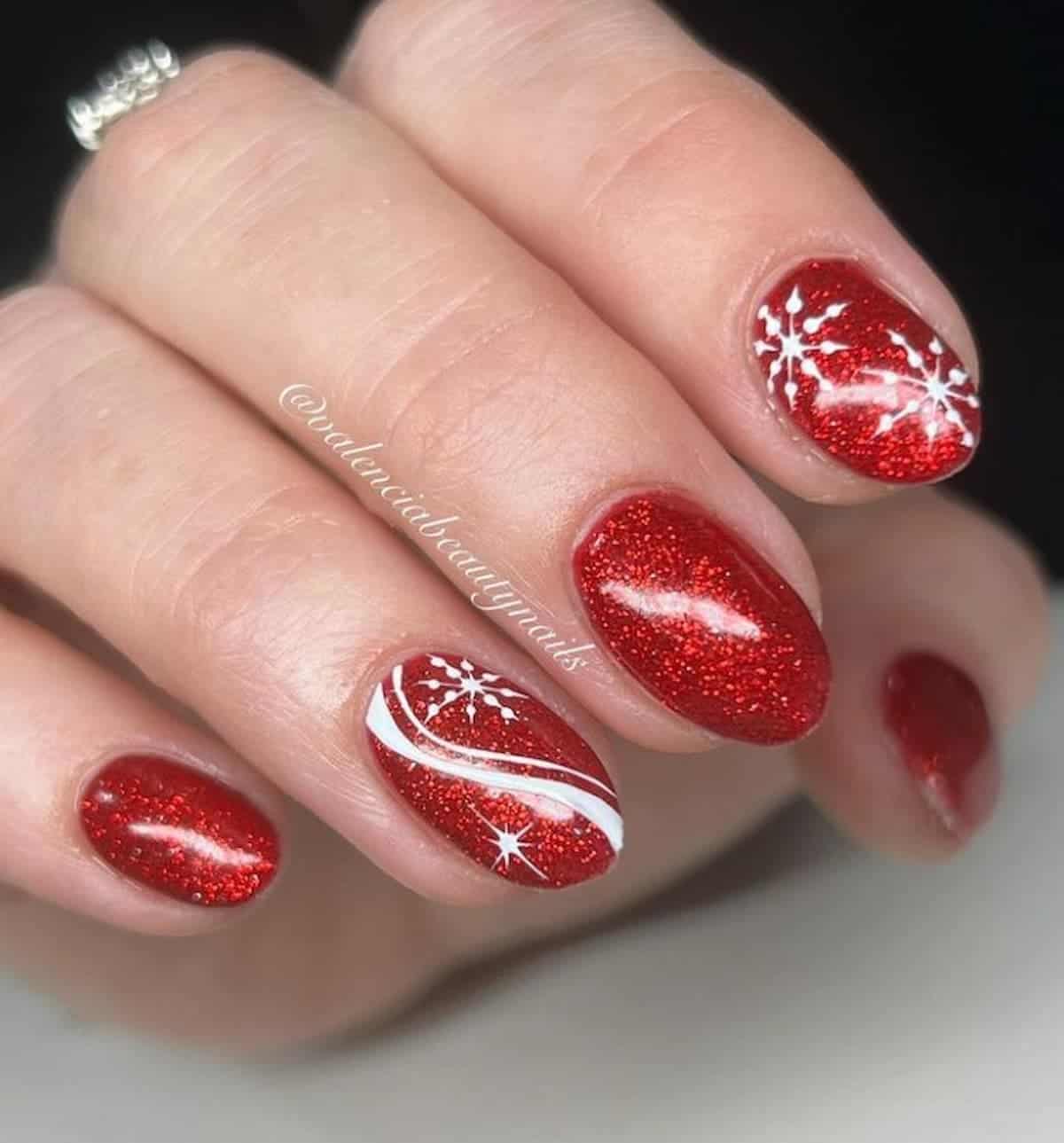 45 Stunning Red Nails with Glitter for a Striking Manicure