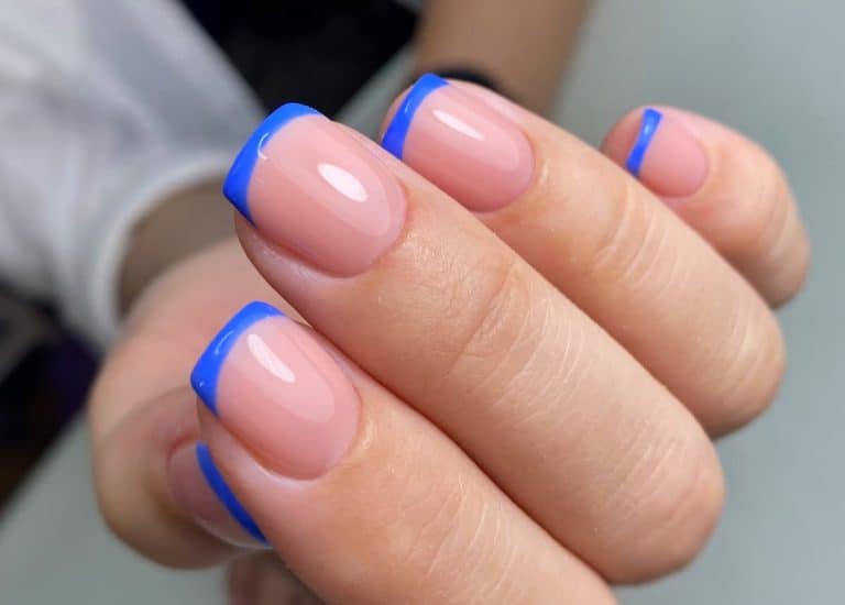 60 Blue French-Tip Nails for a Cool and Trendy Manicure