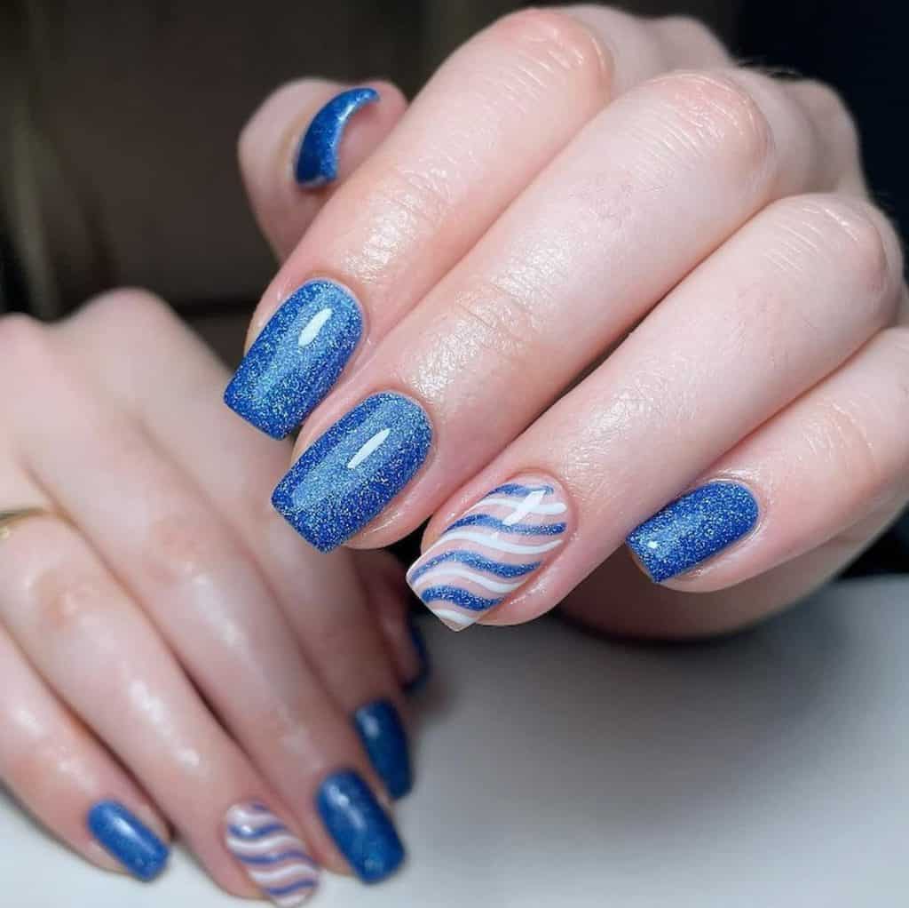 55 Dazzling Blue Nails With Glitter For Your Next Manicure