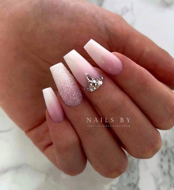 30+ Pink Ombré Nails For A Gorgeous Manicure