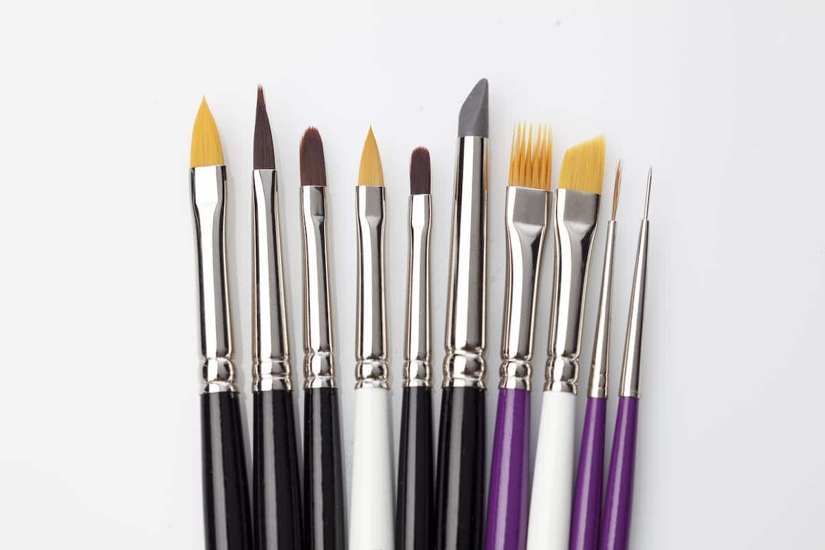 What Are the Different Acrylic Brush Sizes? A Guide for Beginners