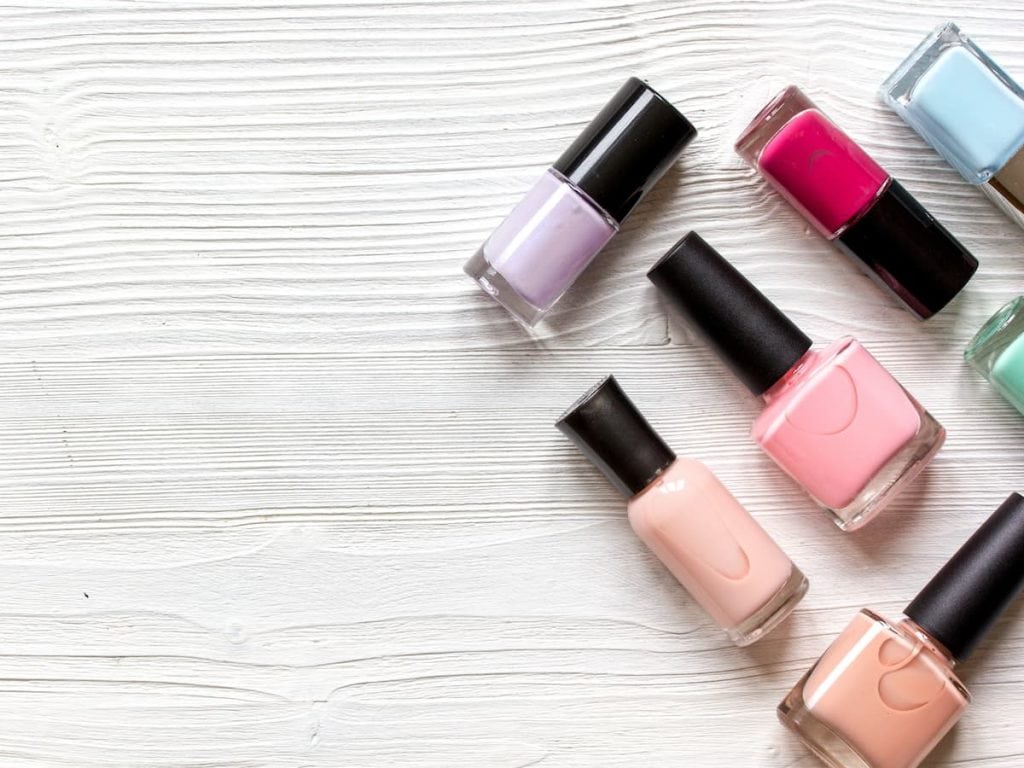 best peel off nail polish products featured image