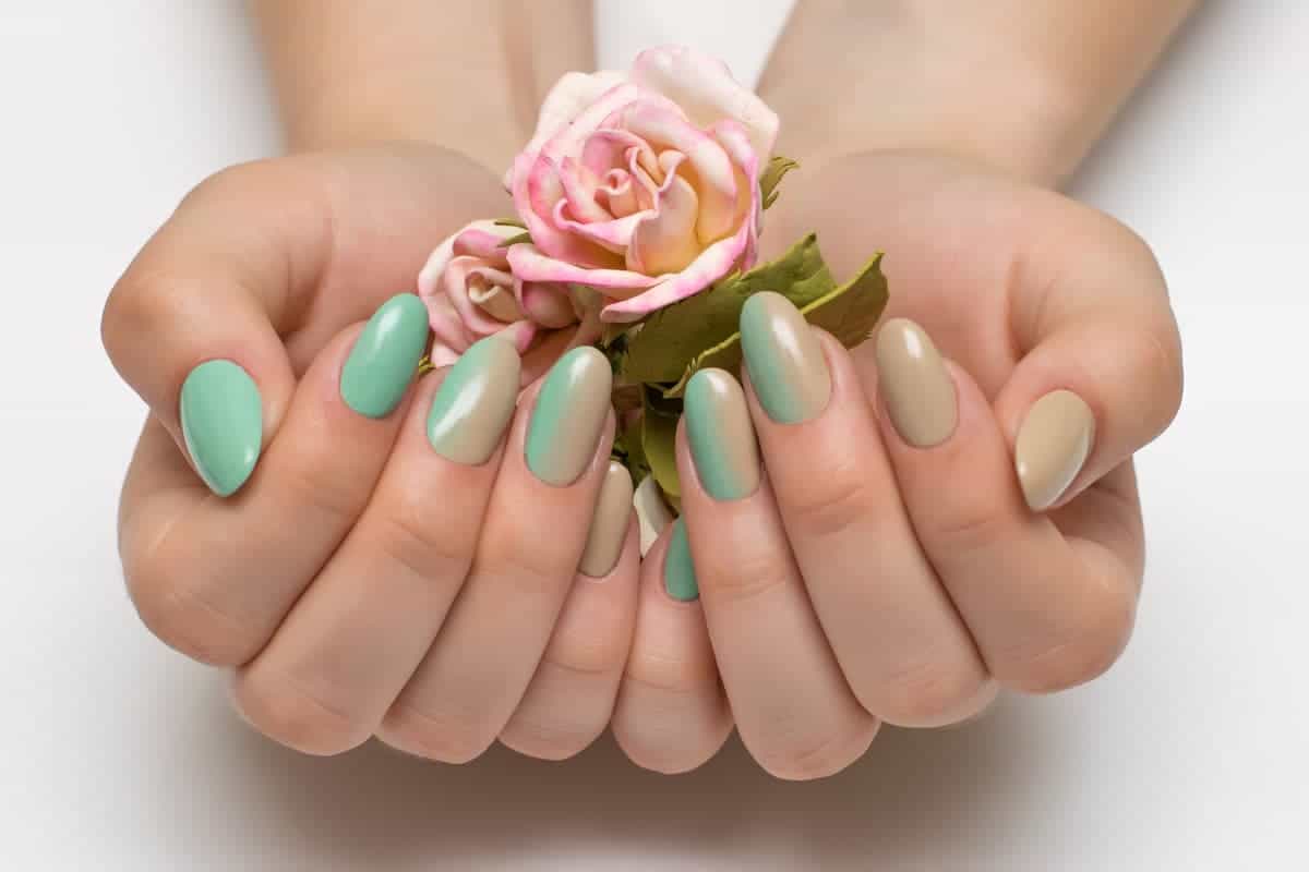 23 Green Ombré Nails: Enchanting Looks To Steal This Season 