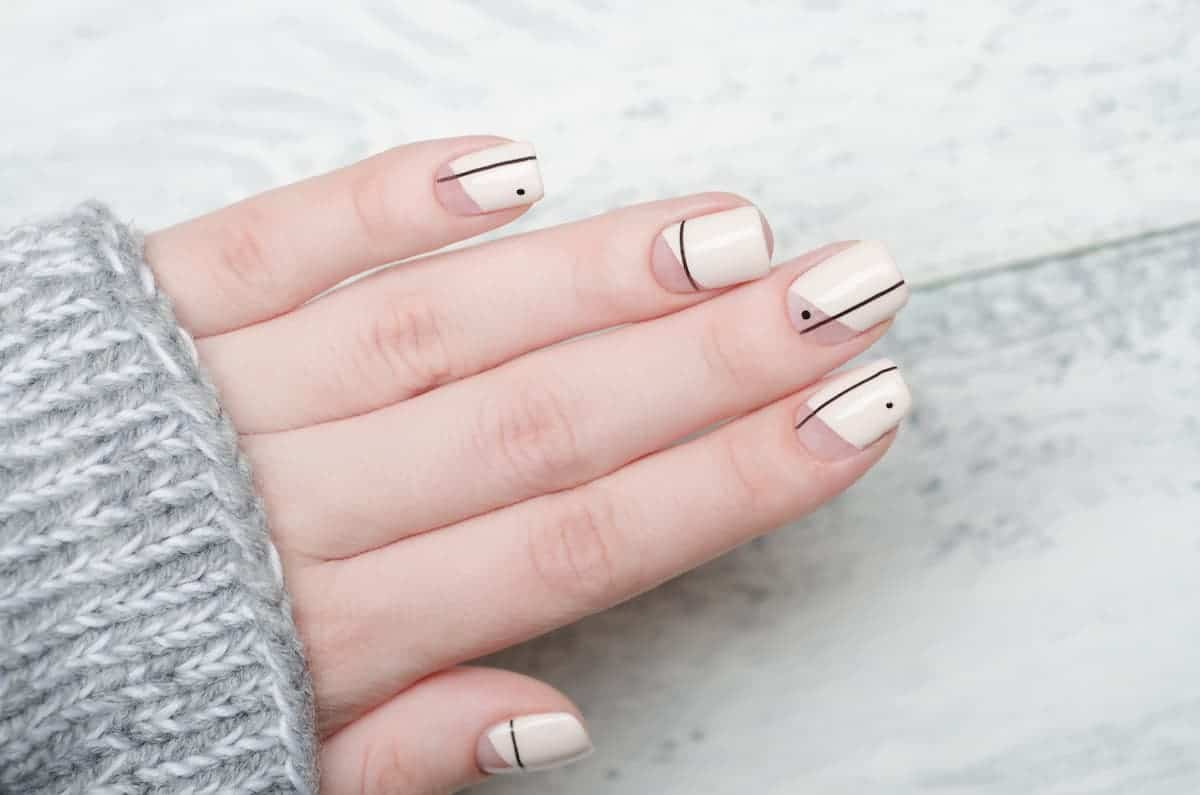 40+ Nail Designs With Lines for Creative Minimalists