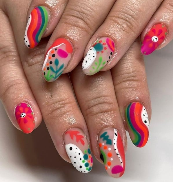 Nail Wraps That Are Easy-To-Use & You Can Purchase Online
