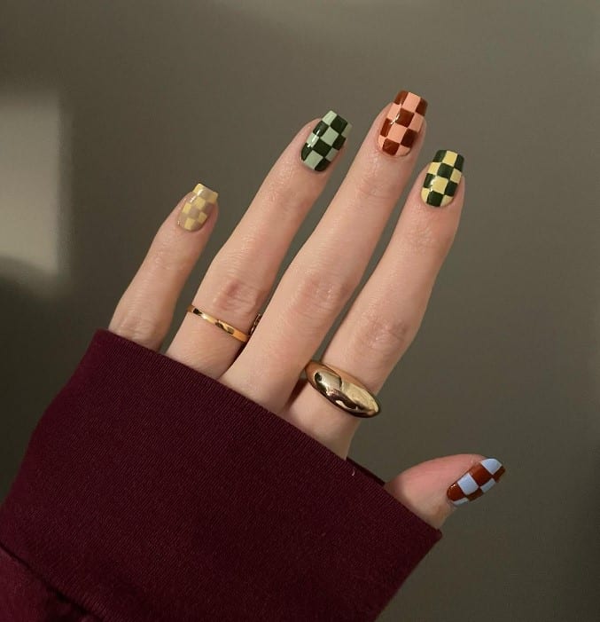 44 Checkered Nail Design Ideas for You To Hop on the Trend