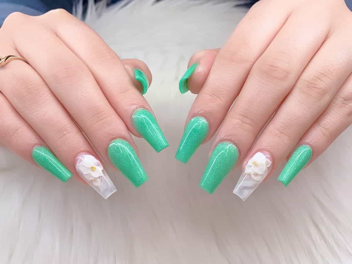 40 Trendy Ways To Wear Green Nail Designs  Mix and Match Green Nail Design