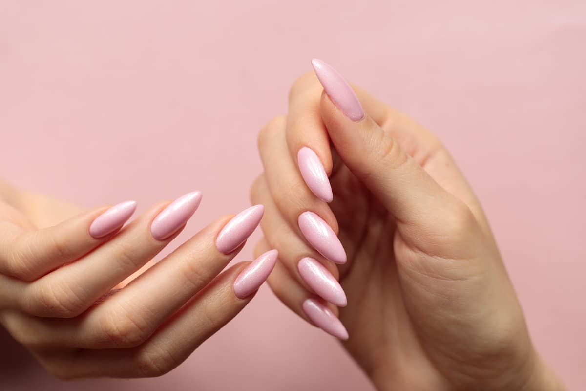 Captivating Valentine's Day Nail Designs : Green & Pink Almond Nails