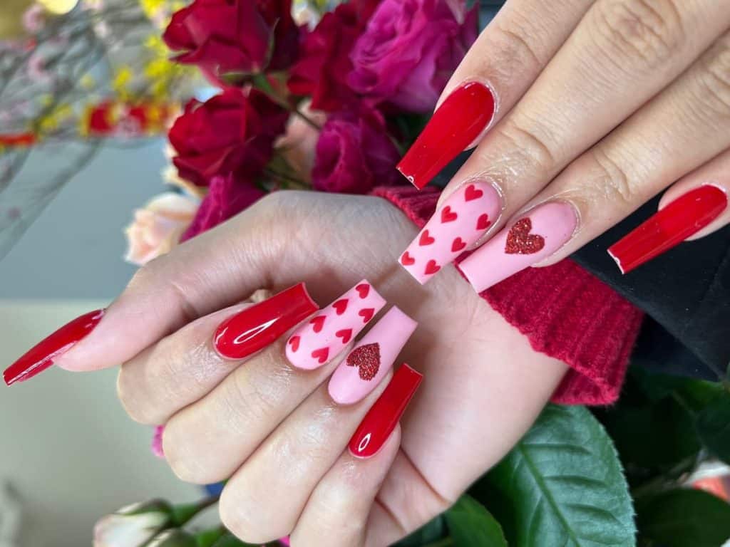 36 Flirty Pink and Red Nails We’re Totally Swooning Over!