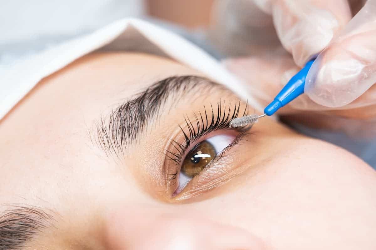 Lash Lift vs. Lash Perm: Which Is Better for You?
