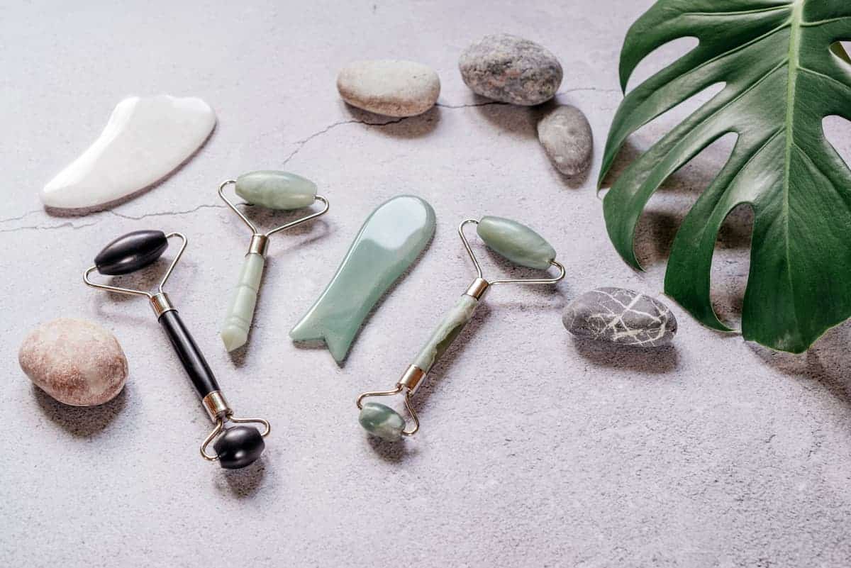 15 Top Crystals for Beauty: How They Work + Ways to Use Them