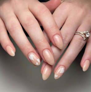 44 Chic and Timeless Nude Almond Nail Designs